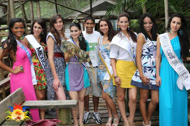 Delegates enjoy San Pedro as they gear up for the 2012 Reina del la Costa Maya Pageant