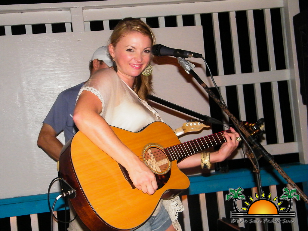 Karen Waldrup shines onstage in benefit concert at Wet Willy's The