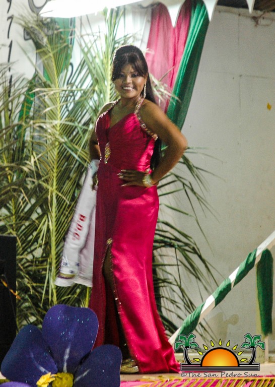 Chelsea Muñoz crowned Miss SPHS 2013-2014 - The San Pedro Sun