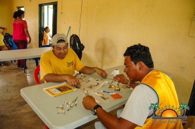 Lions Donate Eyeglasses in South Belize-17