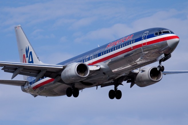 American.Airlines.Boeing.737-800.YUL_.2009