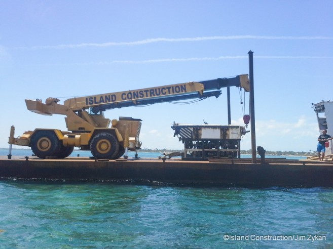 Submersible Removed Barrier Reef-4