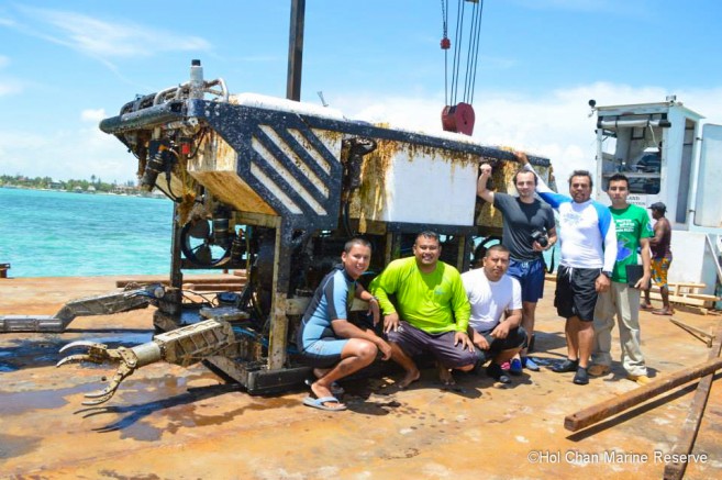 Submersible Removed Barrier Reef Hol Chan-3