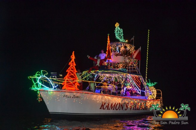 2015 Christmas Lighted Boat Parade-1