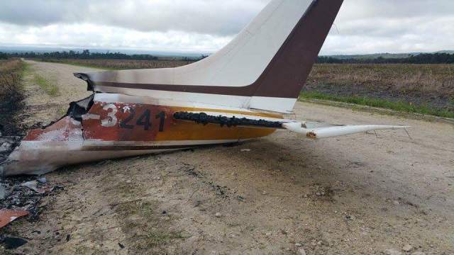 47 Charred plane in Spanish Lookout-1