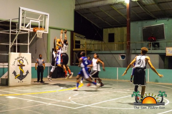 Tiger Sharks Hurricanes Game Two 2016 NEBL Finals-3