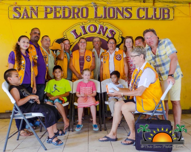 Canary Coves donates Eye Screener to SP Lions-1