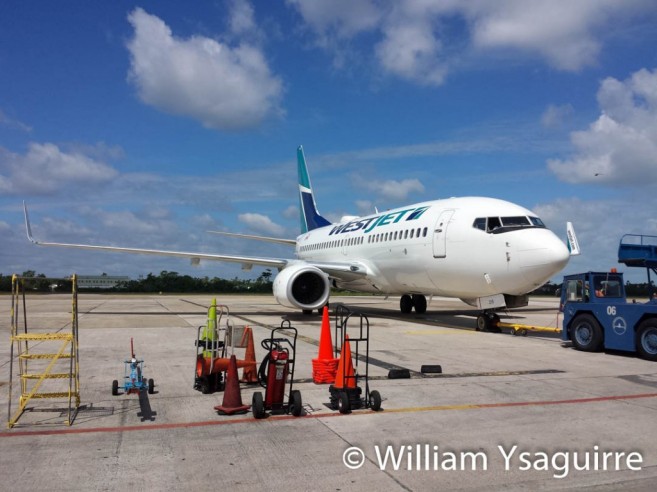 westjet-lands-in-belize-4