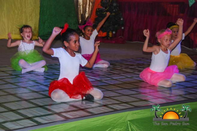 tropical-christmas-dance-academy-show-20