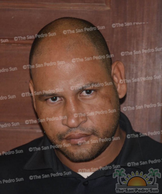 SP Police Officers Behind Bars after Robbing a Tourist at Gunpoint ...