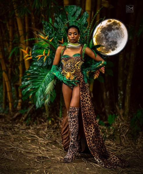 Miss Universe Belize, Ashley Lightburn showcases national costume